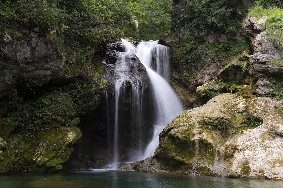 La cascada al final de la garganta de Vintgar