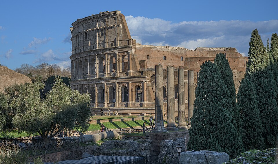 El Coliseo de Roma visto desde el Foro Romano