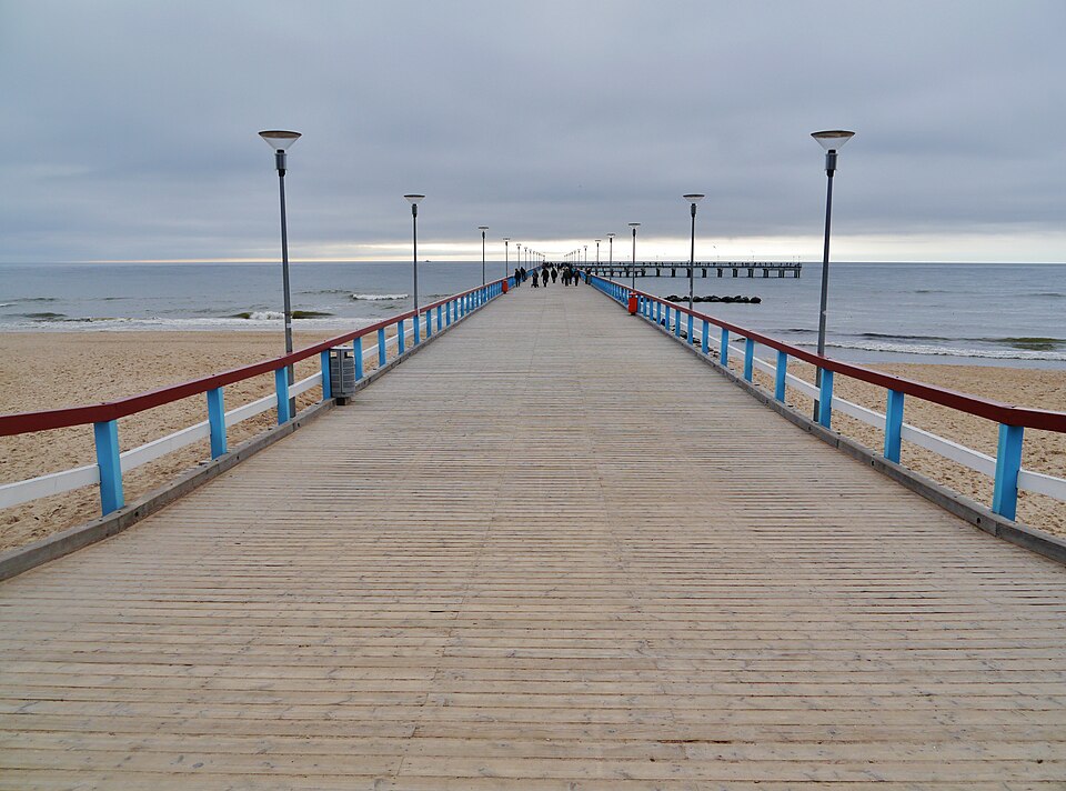 El largo muelle de madera de Palanga sobre el mar