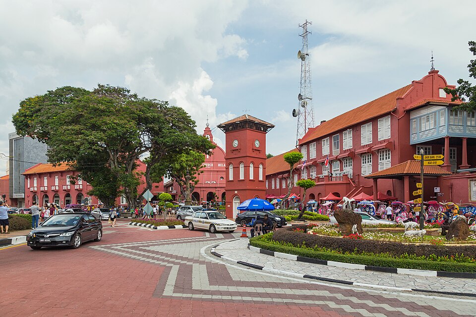Los edificios rojos de la plaza holandesa de Malaca