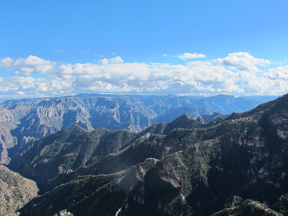 Vista de las Barrancas del Cobre desde Divisadero