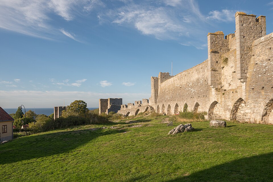 La muralla medieval de Visby con sus torres