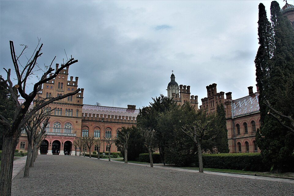 Los edificios de ladrillo rojo de la Universidad de Chernivtsi